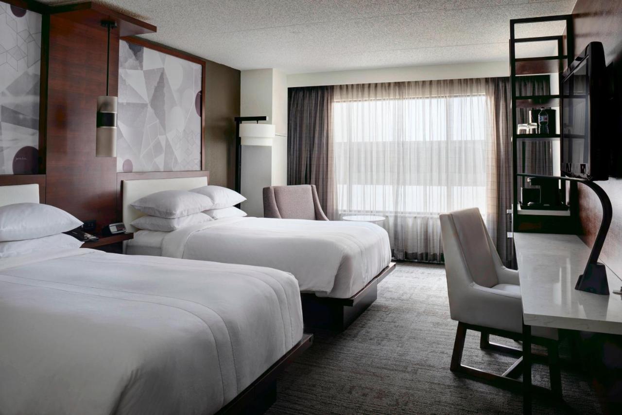 Marriott East Lansing At University Place Exterior photo