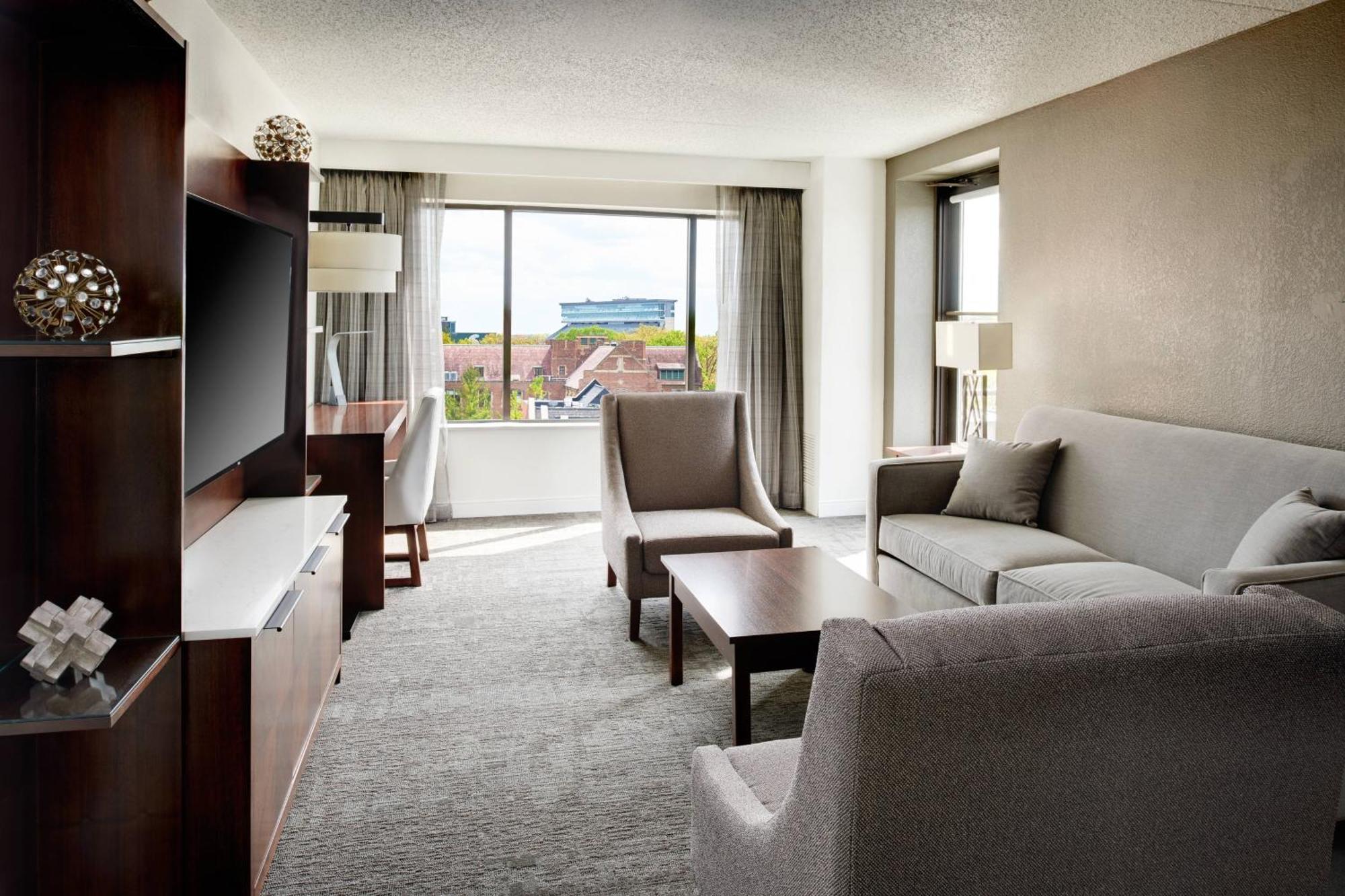 Marriott East Lansing At University Place Exterior photo