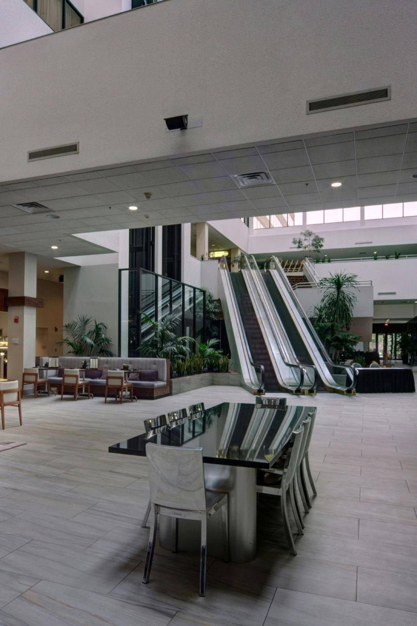 Marriott East Lansing At University Place Exterior photo